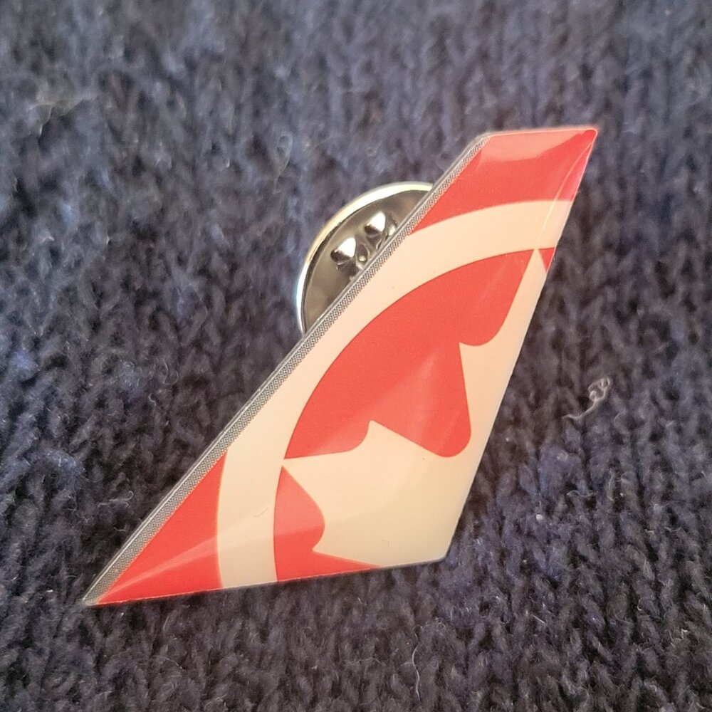 AIR CANADA ROUGE TAIL PIN